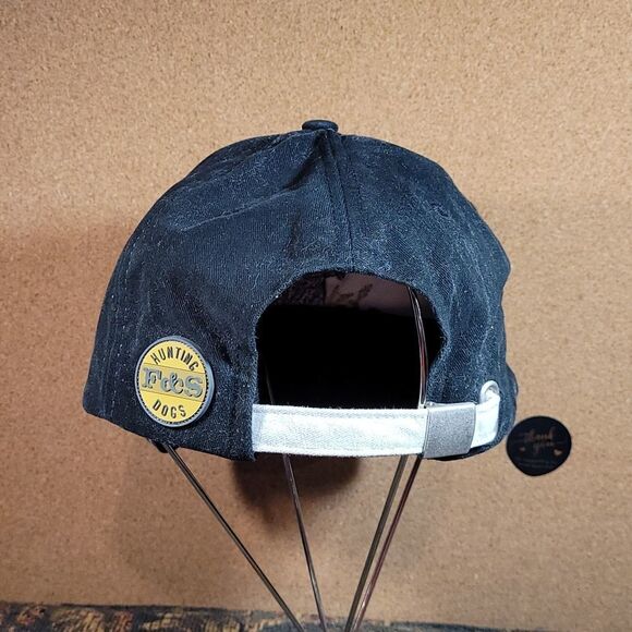 Field & Stream Hunting Dogs Hat with Black Lab - Picture 3 of 5